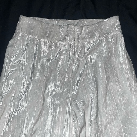 Nasty Gal Crushed Velvet Textured Wide Leg Pants. - Picture 5 of 7